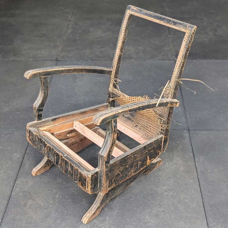 Platform rocker before restoration